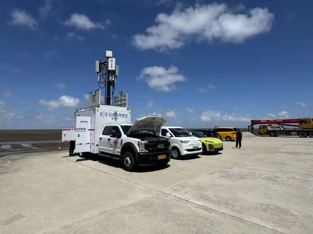 HQESS mobile charging vehicle supporting a coastal emergency-response exercise