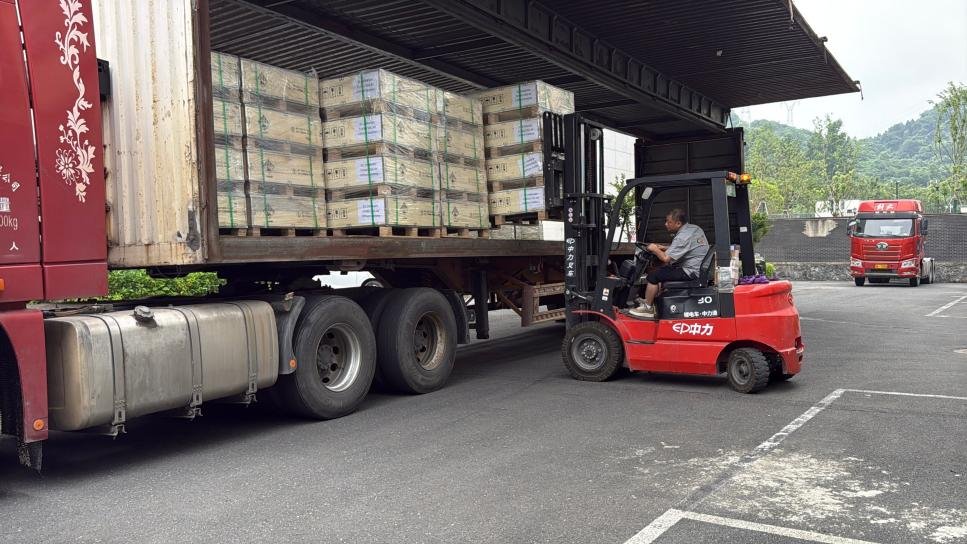 叉车装载包装设备 / Loading packed equipment